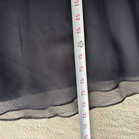 Elegant Black Layered Maxi Skirt - Picture 10 of 11